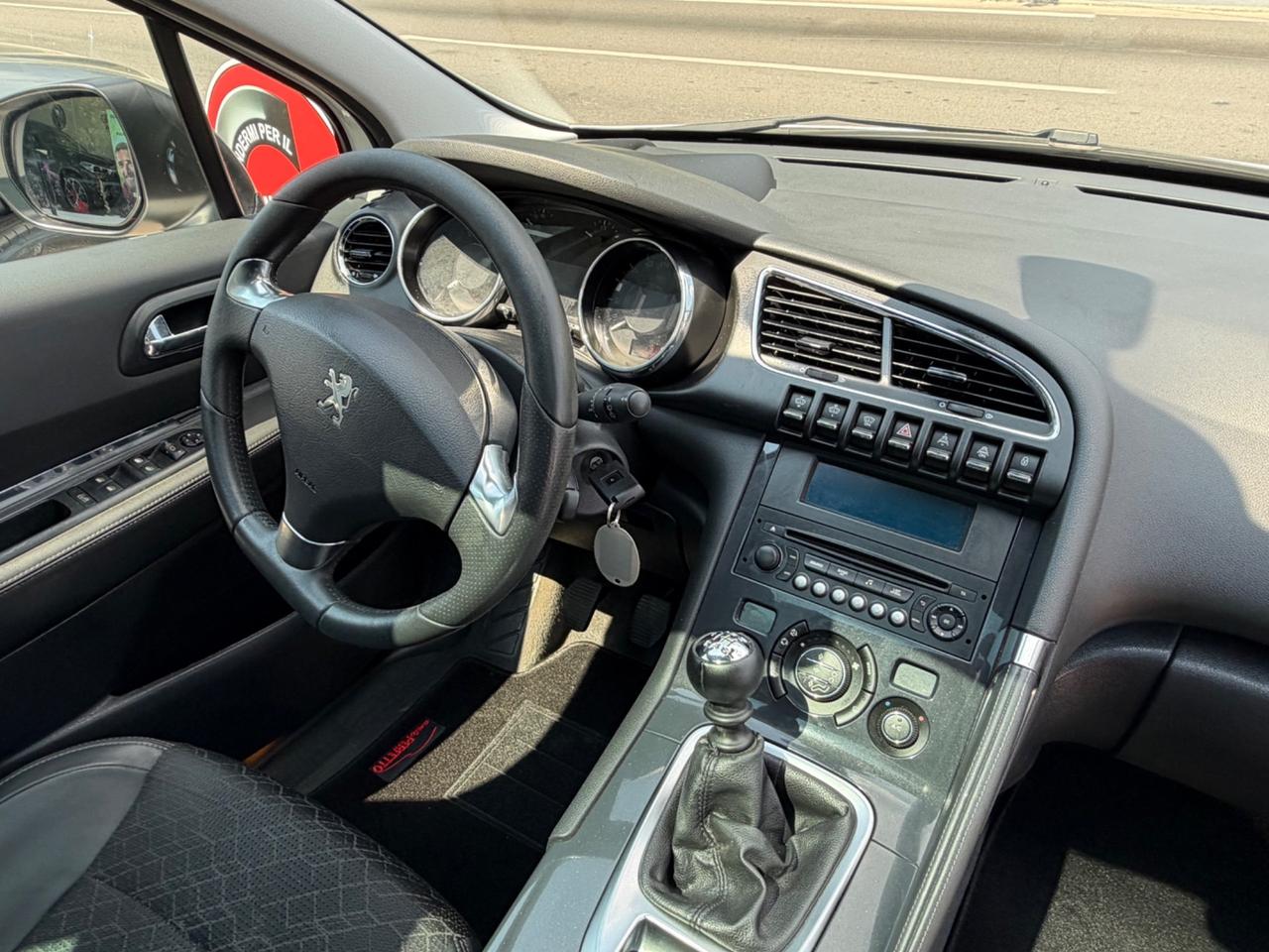 Peugeot 3008 1.6 HDi 115CV Allure