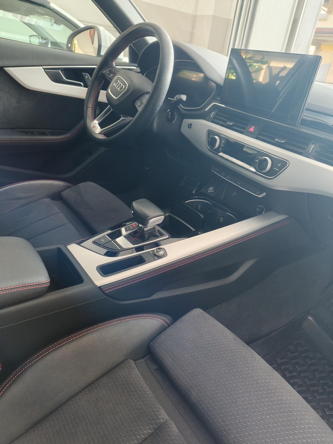 Audi A4 40 TDI quattro S tronic line edition