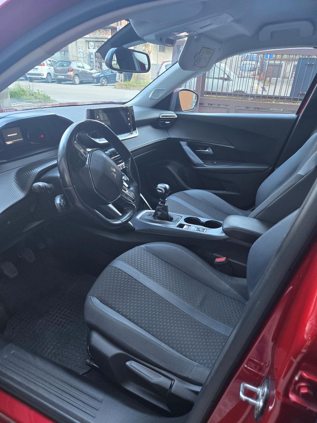 Peugeot 2008 BlueHDi 100 S&S Allure