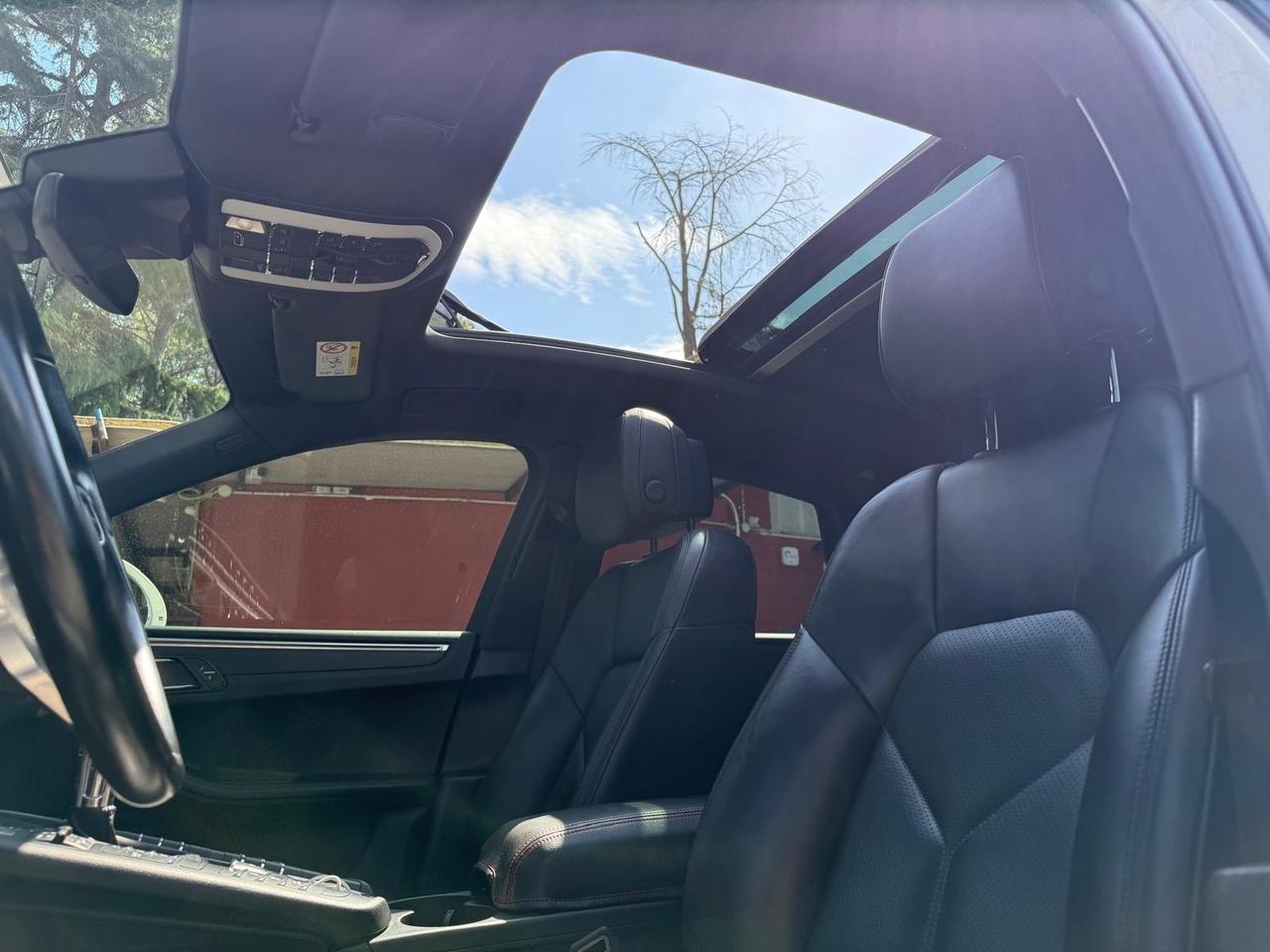 Porsche Macan 2.0 BENZINA 245CV TETTUCCIO NEVI LED SOSPENSIONI PDC PELLE SEDILI ELETTRICI KAMERA