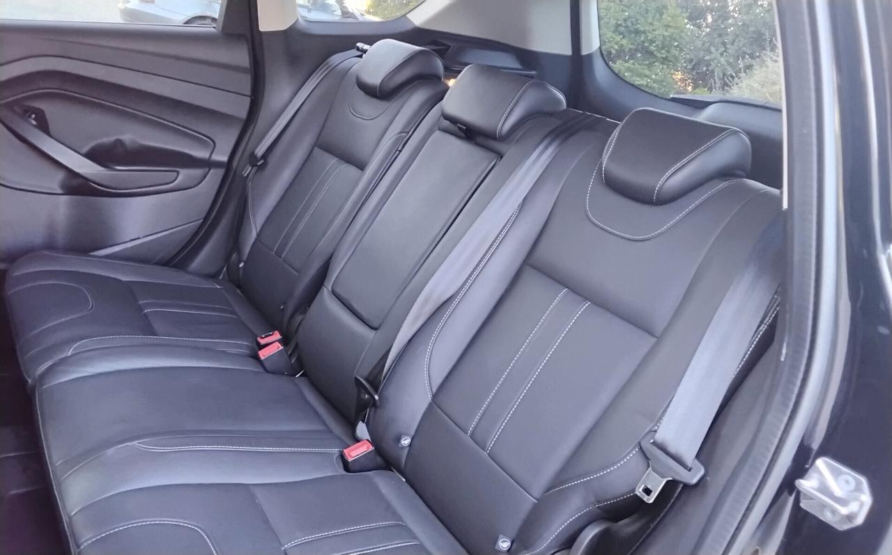 Ford Kuga 2.0 TDCI 163 CV 4WD Powershift Titanium