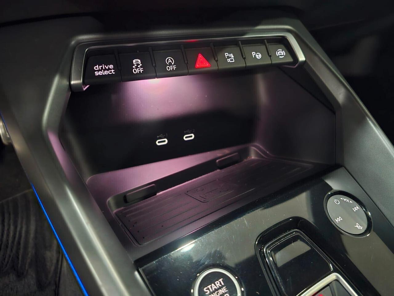 NUOVA AUDI A3 SPORTBACK SPB S-LINE 35TDI 150CV S-TRONIC BLACK -LUCI- SONOS- SEDILI ELETTRICI-RISCALDATI-MASSAGGIANTI