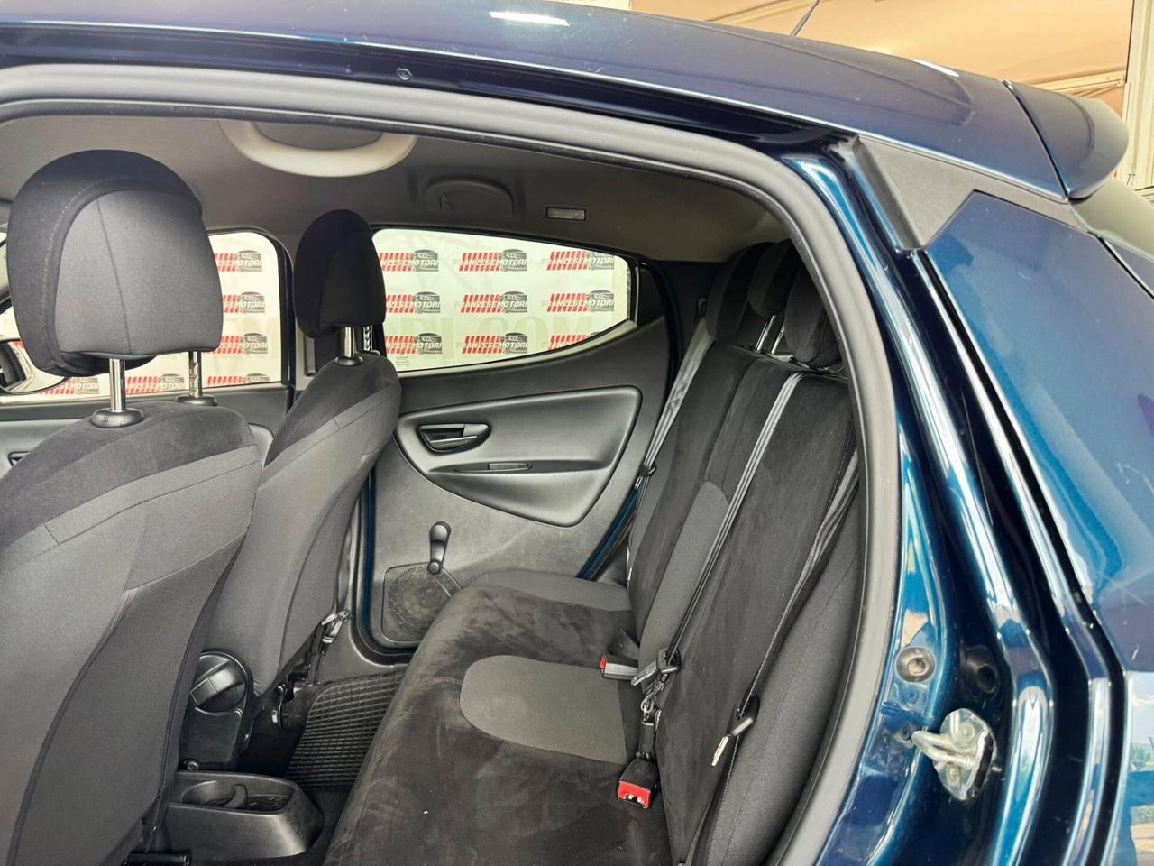Lancia Ypsilon 1.2 69 CV 5 porte GPL Ecochic 30th Anniversary