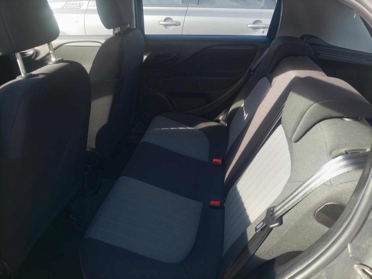 Fiat Punto 1.2 5p Street