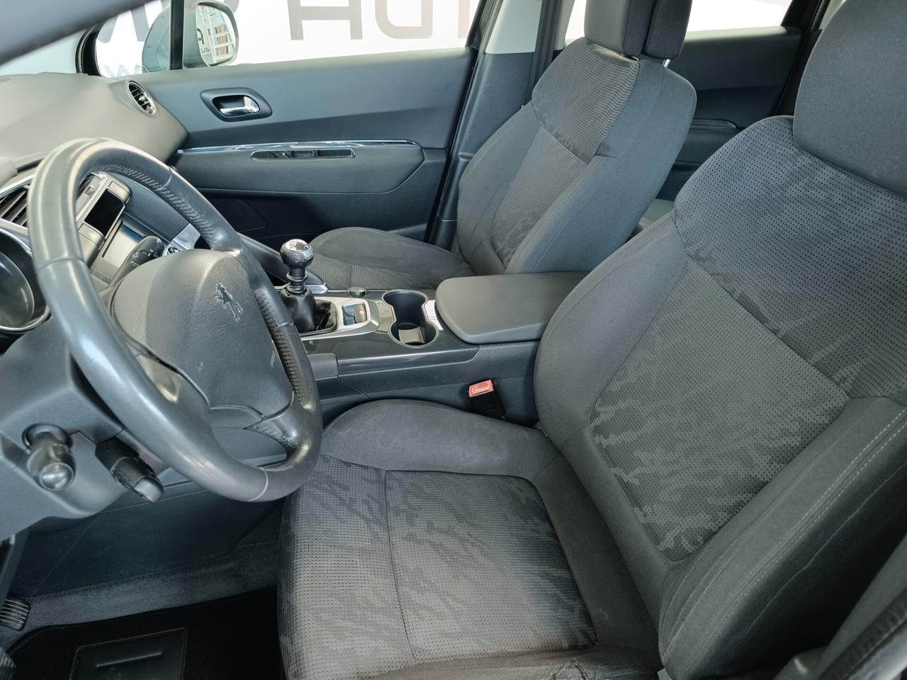 Peugeot 3008 1.6 HDi 115CV Business
