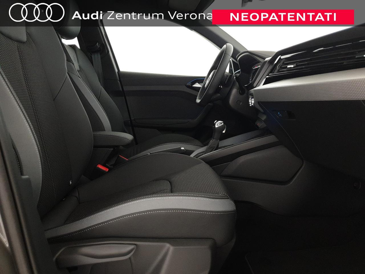 Allstreet 30TFSI 116CV S tronic Identity Contrast