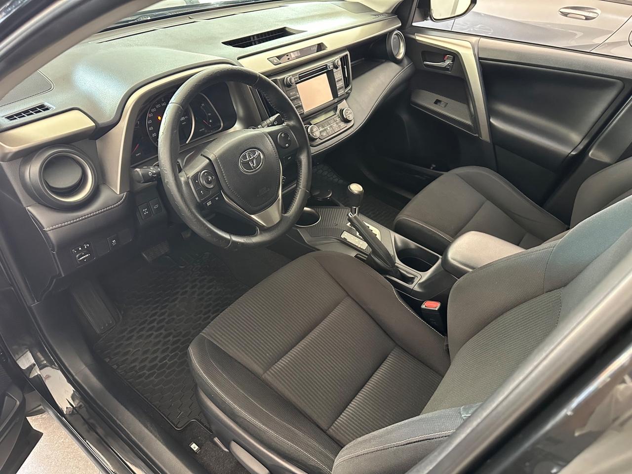 Toyota RAV 4 RAV4 2.2 D-4D 4WD Lounge