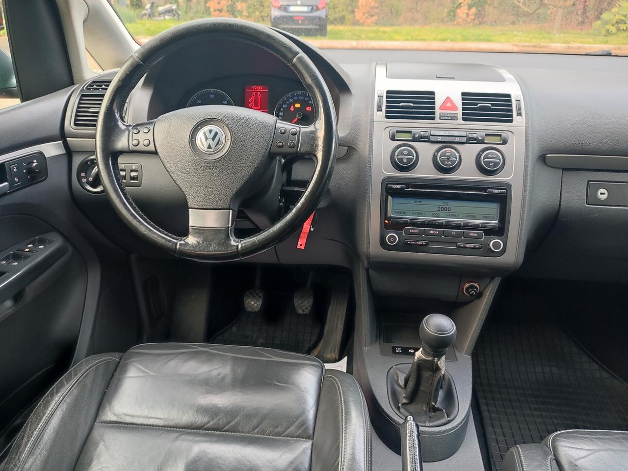 VOLKSWAGEN TOURAN 2009 2.0DIESEL 7POSTI FULL OPT.