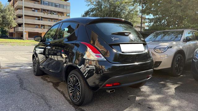 LANCIA Ypsilon 1.0 FIREFLY S&S HYBRID GOLD*24M.G.*CARPLAY*LED*TEL