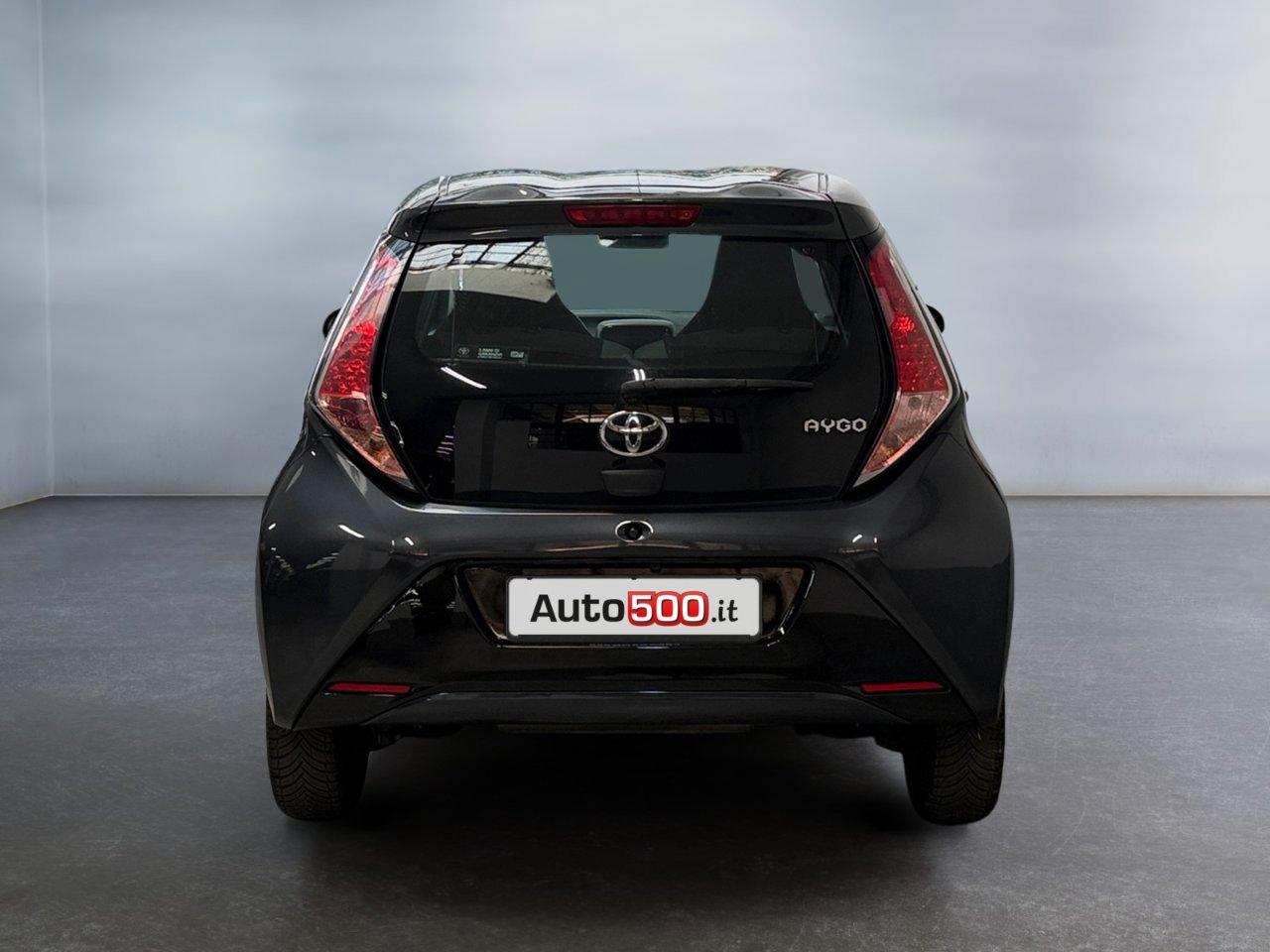 Toyota Aygo 5 Porte Aygo 5p 1.0 x-play my15