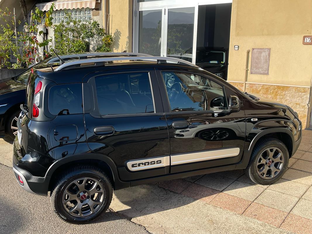 Fiat Panda Cross 1.3 MJT 95 CV S&S 4x4 "Auto Aziendale fatturabile con iva deducibile / Pari al nuovo"