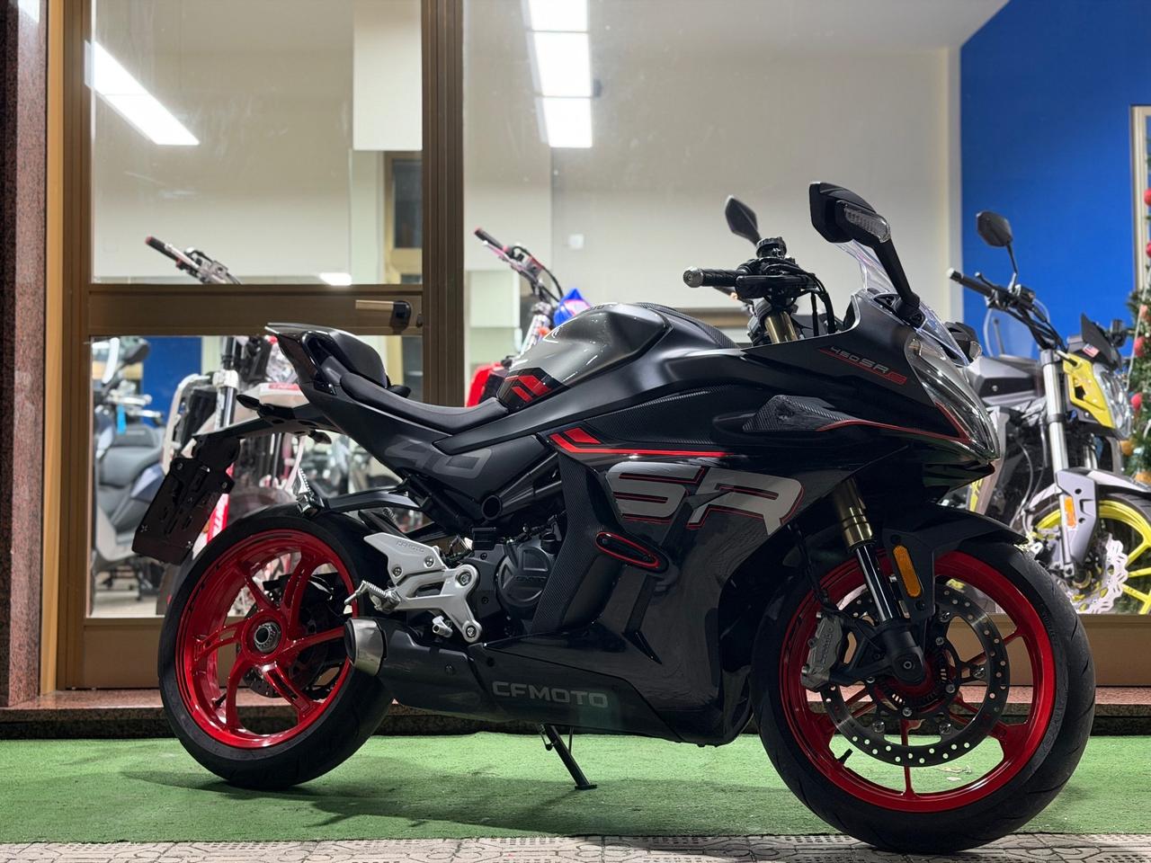 Cf Moto SR 450 2024 TUA A SOLI 60€ al mese!!