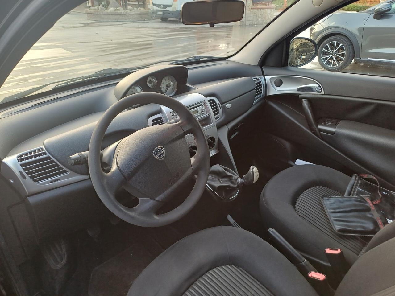 Lancia Ypsilon 1.2 60 CV Elle UniPro