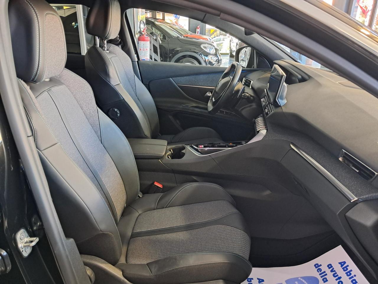 Peugeot 3008 BlueHDi 130 cv EAT8 Allure