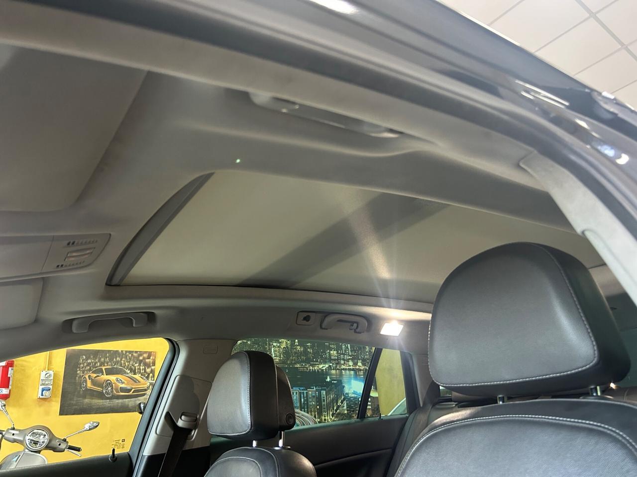 OPEL INSIGNIA 2.0Cdti 160 cv “X COMMERCIANTI”-2010