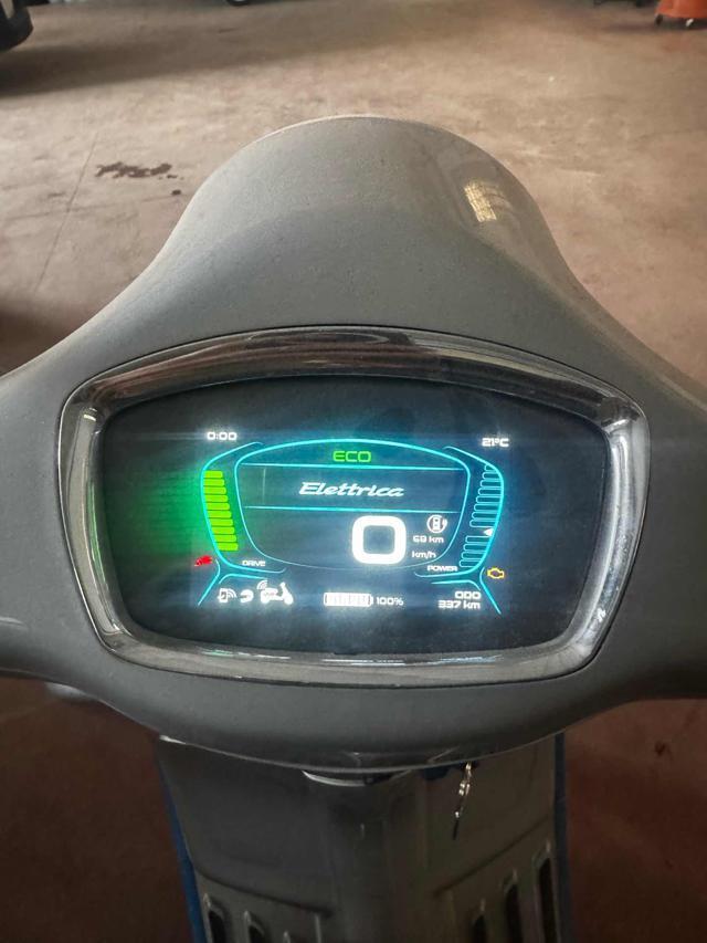 PIAGGIO 1 PIAGGIO VESPA Elettrica - Pure 70 Km/h Motociclo