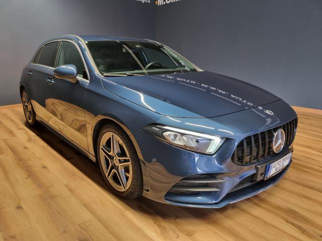 MERCEDES-BENZ A 180 d Automatic Premium
