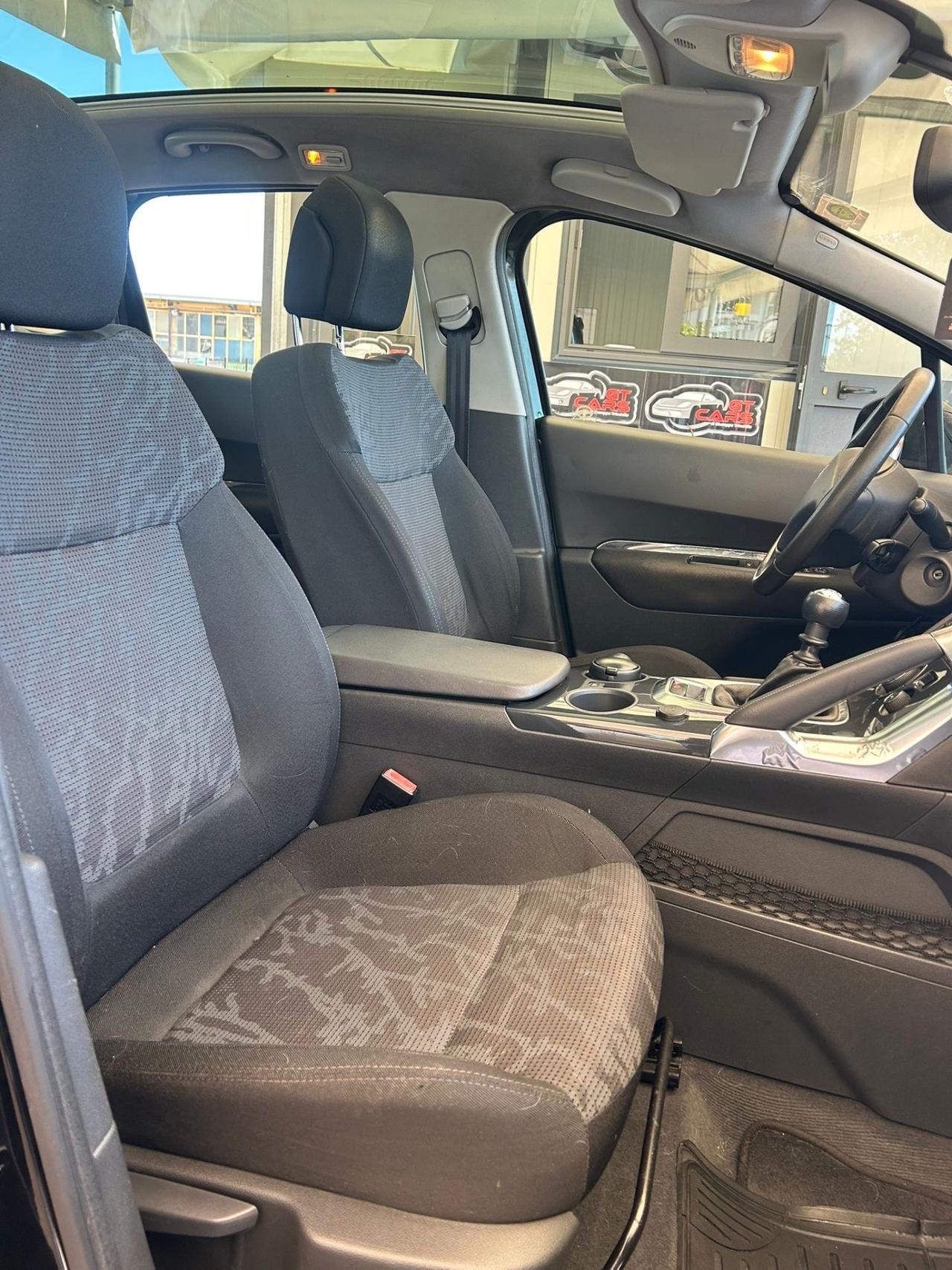 Peugeot 3008 1.6 HDi 110CV Business