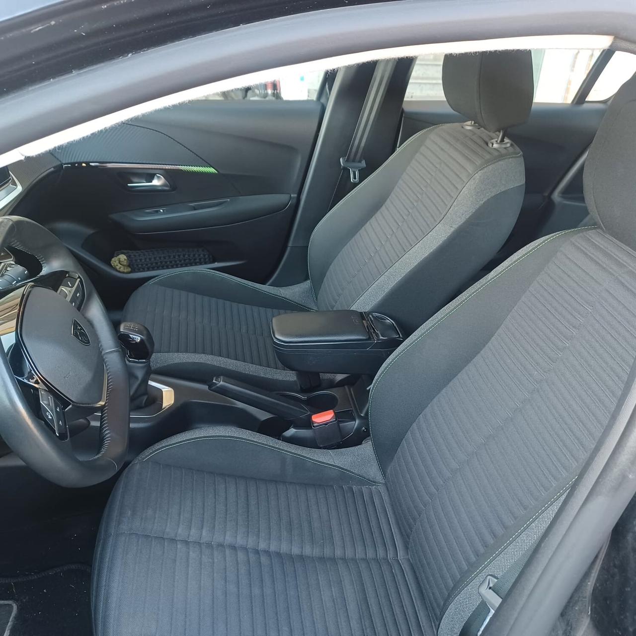 52778km COME NUOVA PEUGEOT 208 .12 NEOPATENTATI