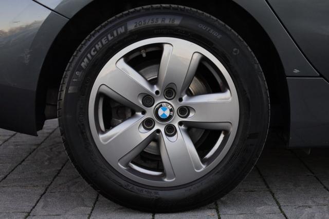 BMW 118 i 5p. Business Advantage