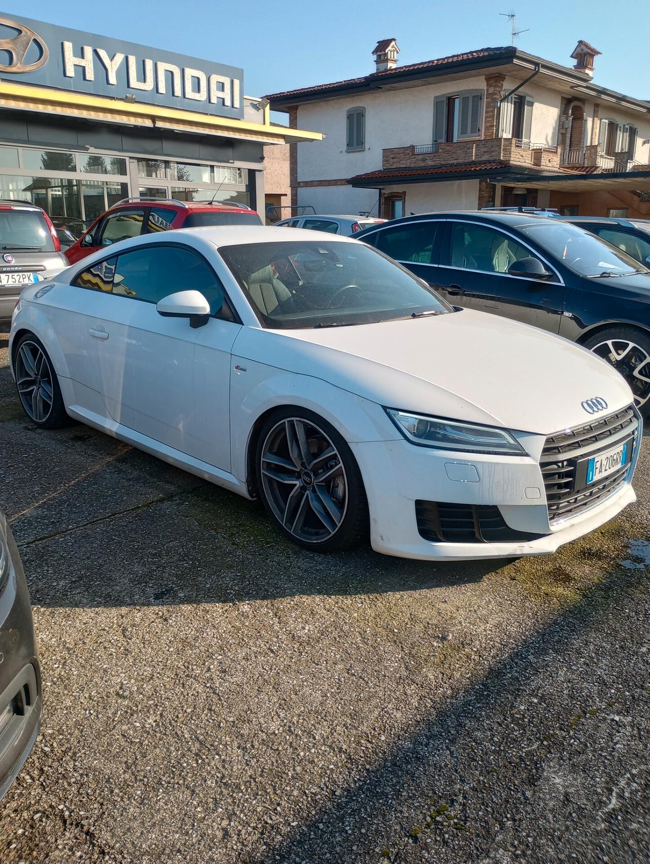 Audi TT Coupé 2.0 TFSI S line