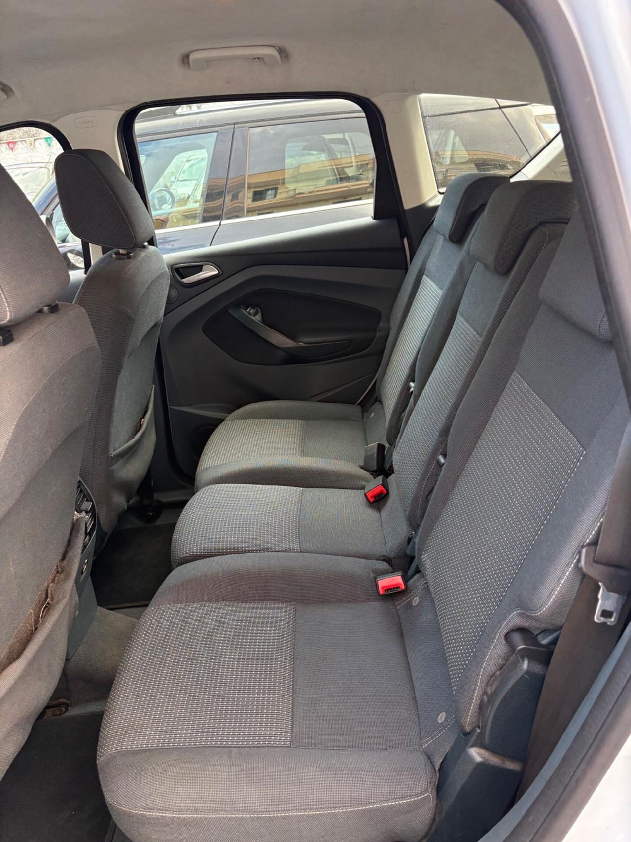 Ford C-Max 1.6 TDCi 115CV gancio traino