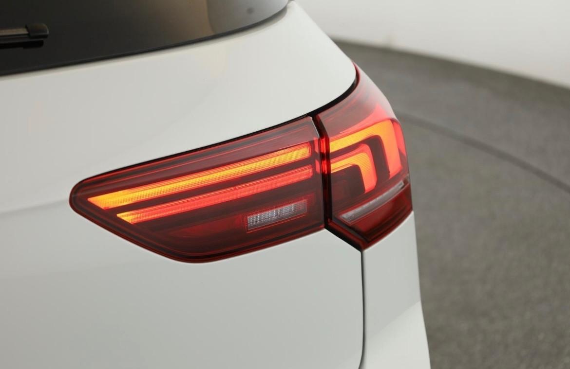 Volkswagen Golf GTI DSG