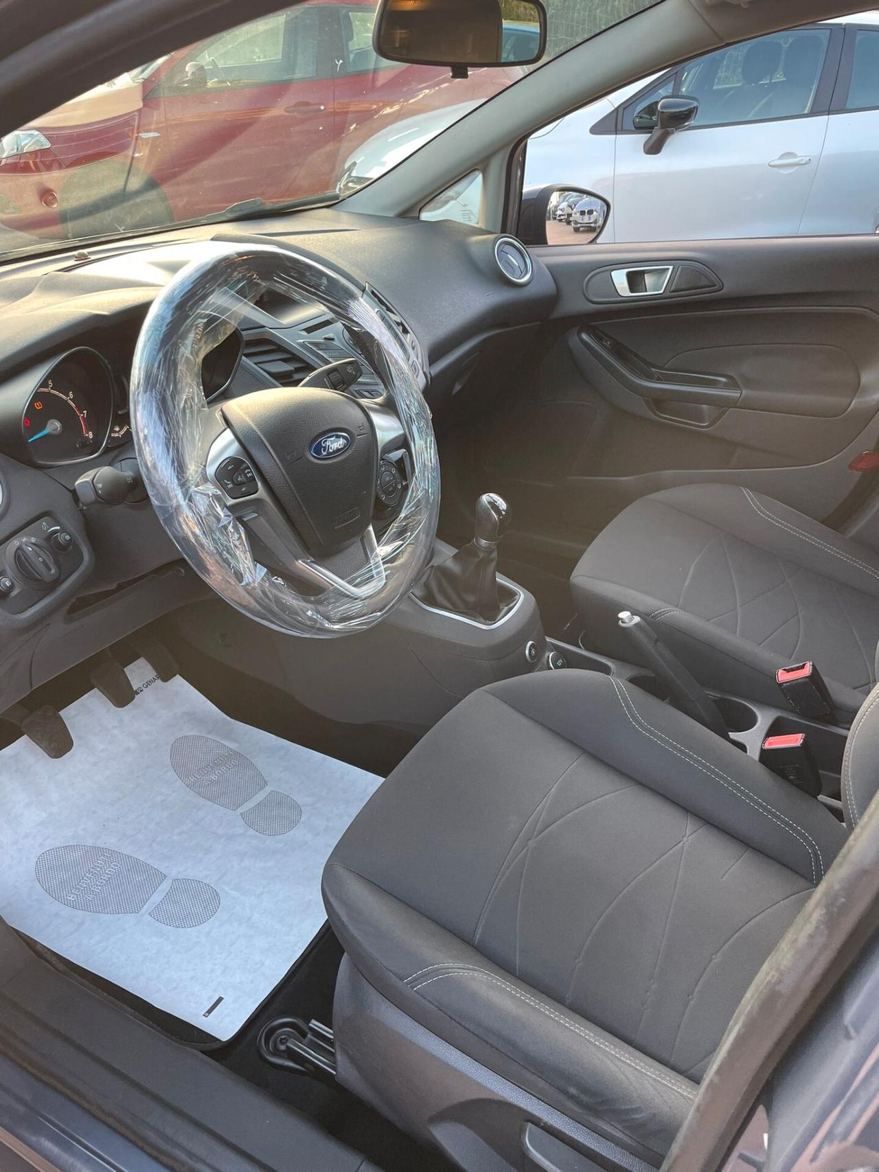 Ford Fiesta 1.4 5p. Bz.- GPL Titanium 2015