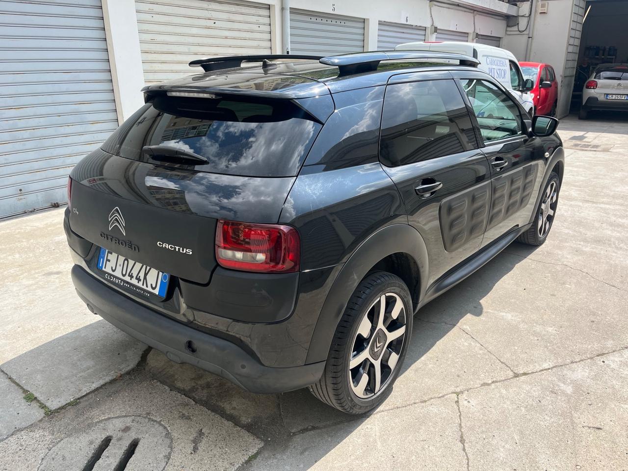 Citroen C4 Cactus PureTech 82 Shine