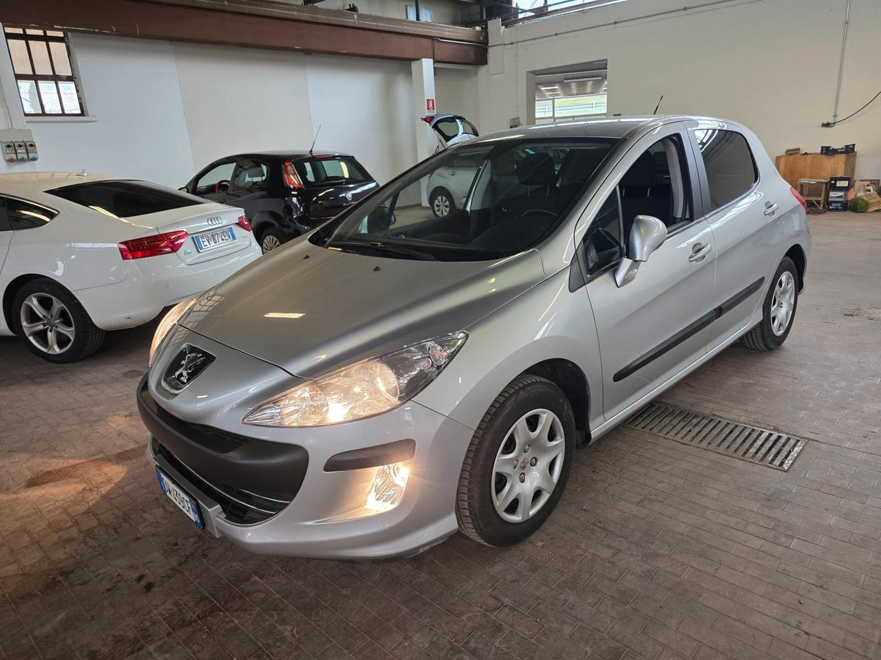 Peugeot 308 1.4 VTi 95CV perfetta e garantita 12 mesi