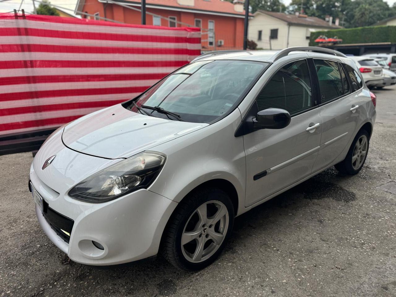 RENAULT CLIO SPORTOUR 1.5 DCI 85CV • EURO4 • IDEALE PER NEOPATENTATI • CAMBIO DA RIVEDERE