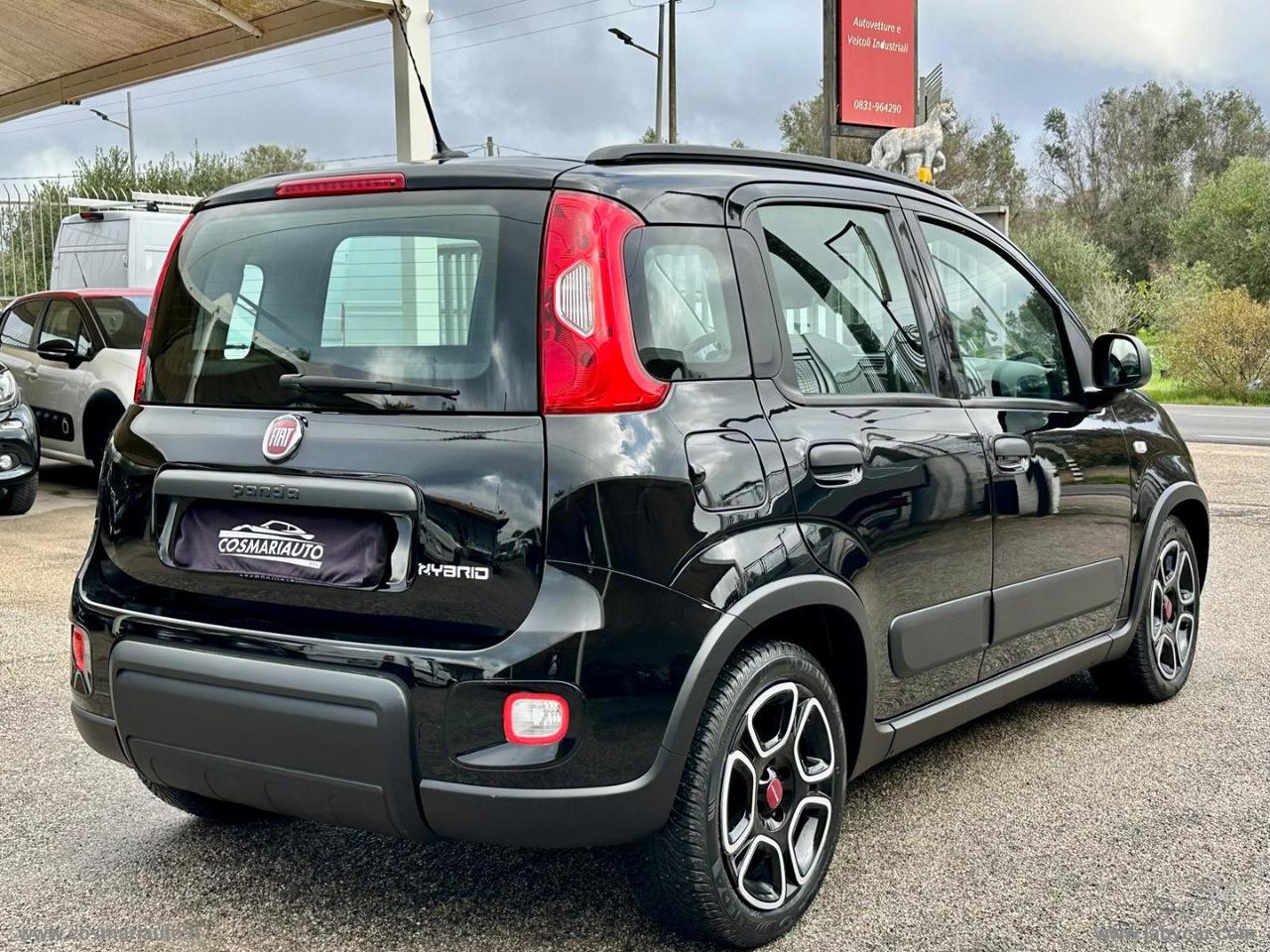 FIAT Panda 1.0 FireFly S&S Hybrid City Cross