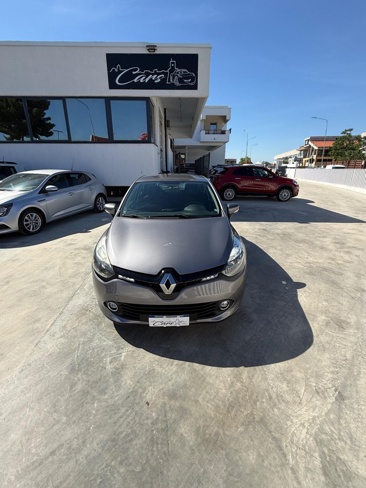 Renault Clio dCi 8V 75CV Autocarro 4 Posti