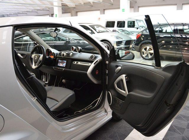 SMART ForTwo 1000 75 kW cabrio BRABUS Xclusive
