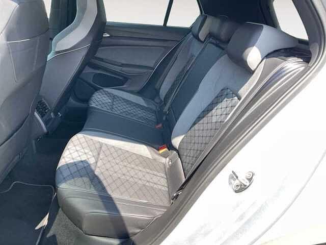 Volkswagen Golf 8ª serie 1.5TSI 130CV R-Line - NEOPATENTATI