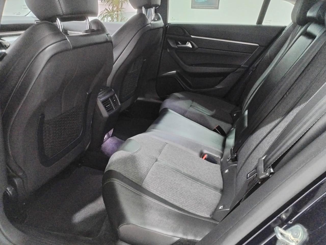Peugeot 508 BlueHDi 130 Stop&Start EAT8 Allure Pack