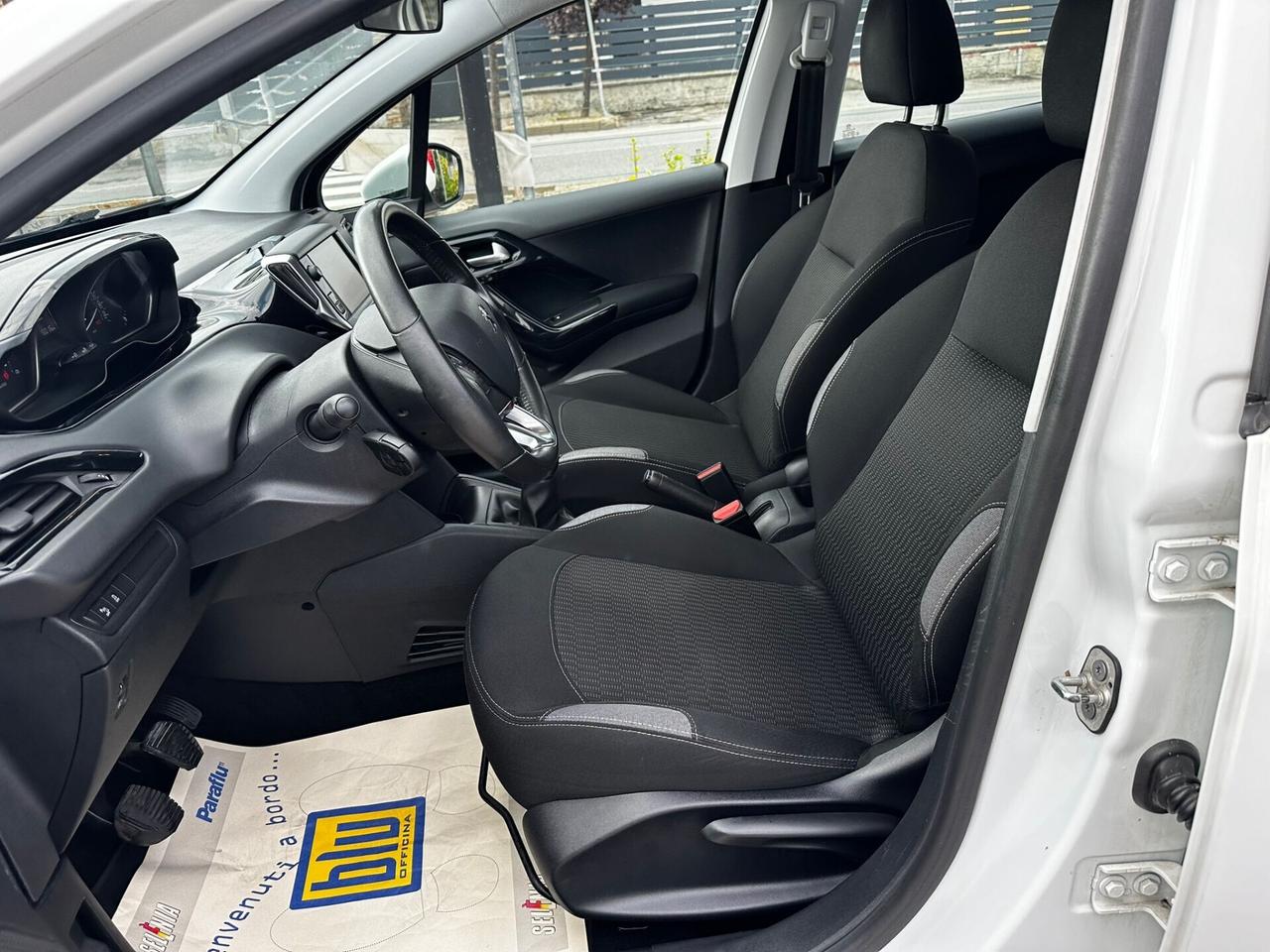 Peugeot 208 1.6d 75CV OK NEOPATENTATI