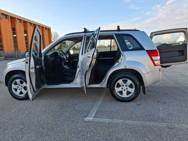 Suzuki Grand Vitara 1.9 DDiS-5 Porte-Executive*4X4*