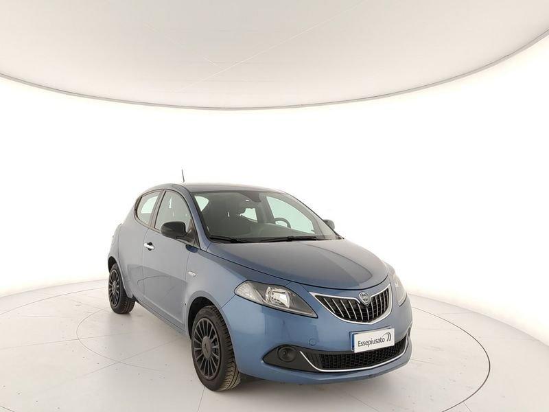 Lancia Ypsilon 1.0 FireFly 5 porte S&S Hybrid Silver