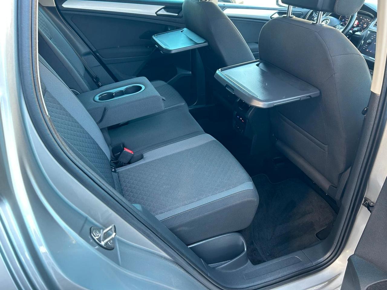 Volkswagen Tiguan 2.0 TDI SCR DSG R-LINE