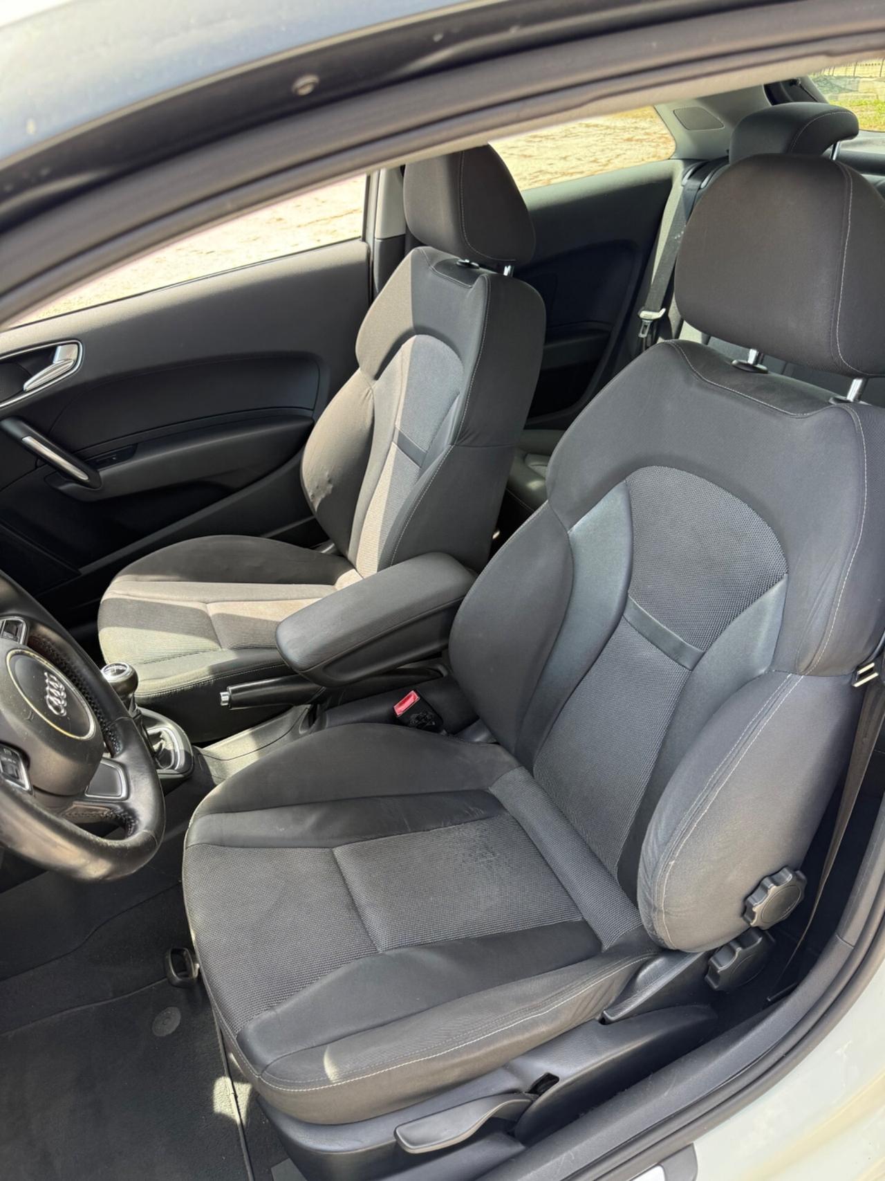 Audi A1 1.6 TDi 90cv EURO5B - NEOPATENTATI OK