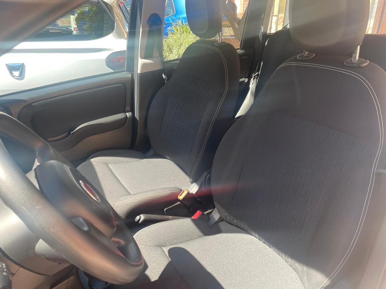 Fiat Panda 1.0 FireFly S&S Hybrid Red