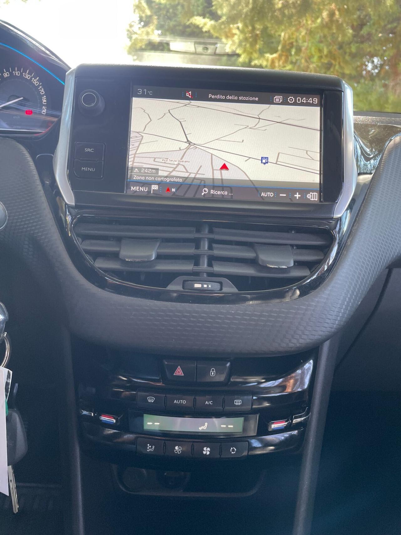 Peugeot 2008 BlueHDi 100 Allure
