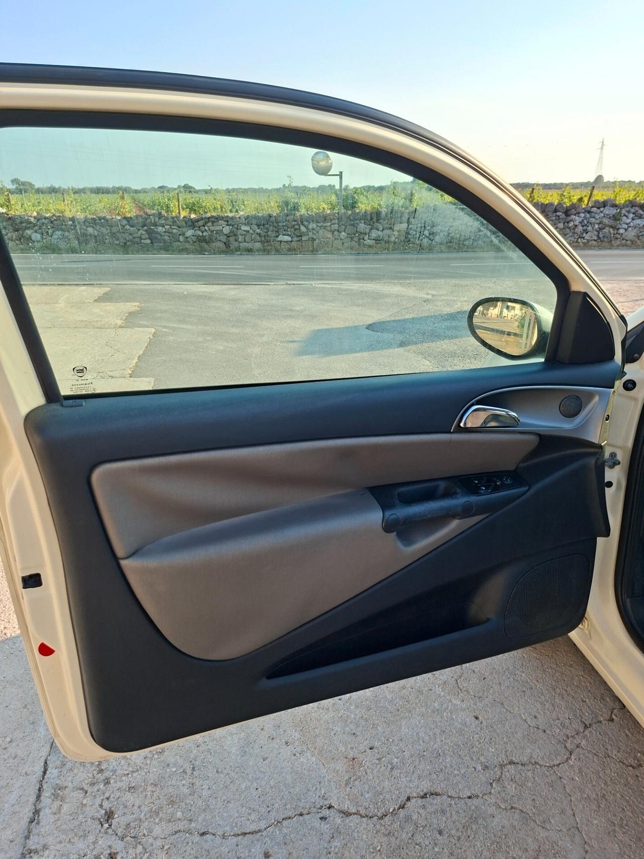 Lancia Ypsilon 1.2 Argento