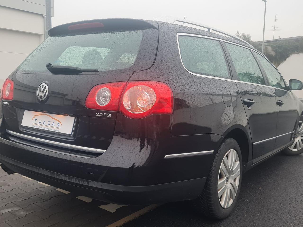 Volkswagen Passat 2.0 FSI Highline #8836