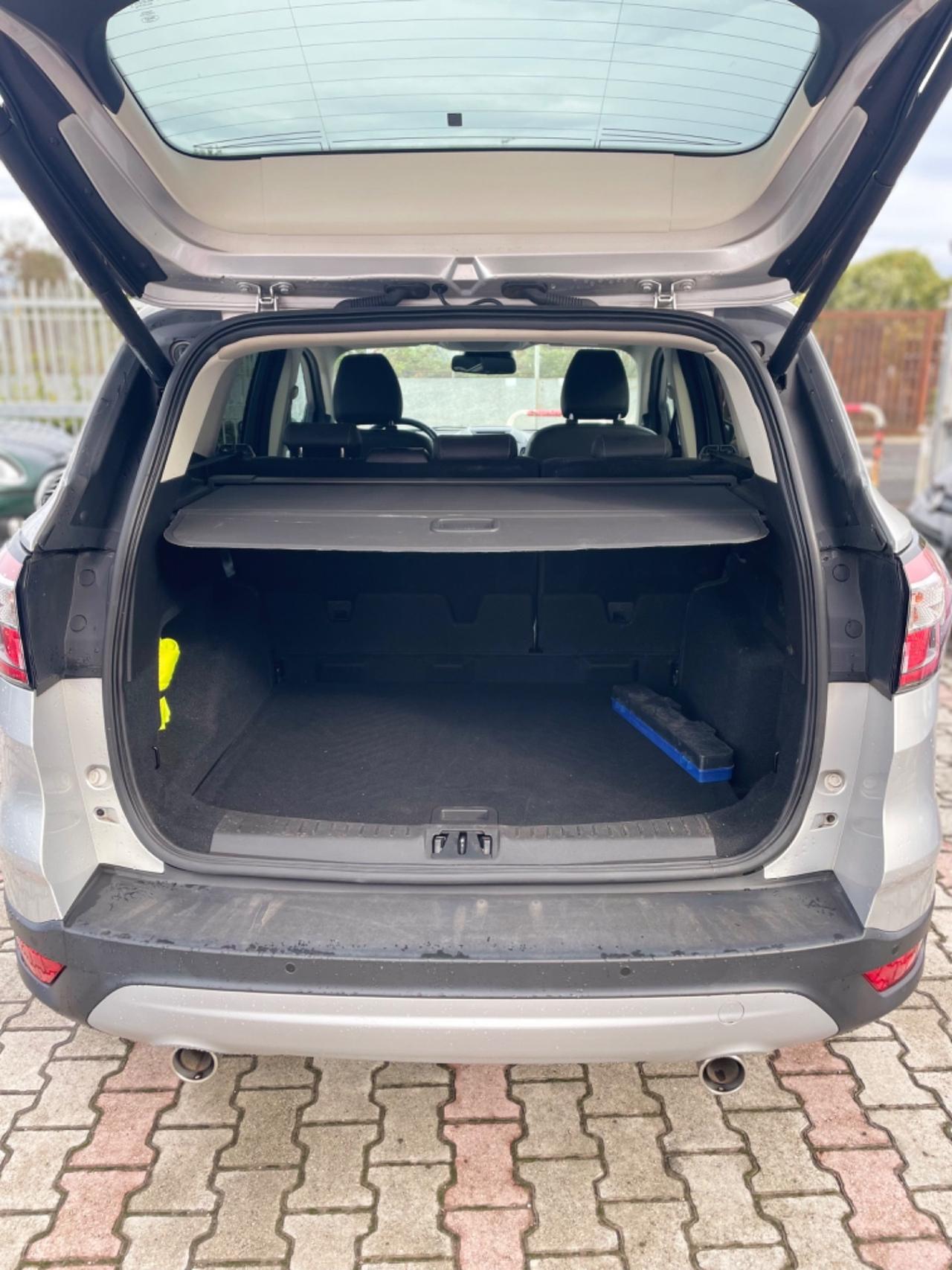Ford Kuga 2.0 TDCI 150 CV S&S 4WD Powershift Vignale
