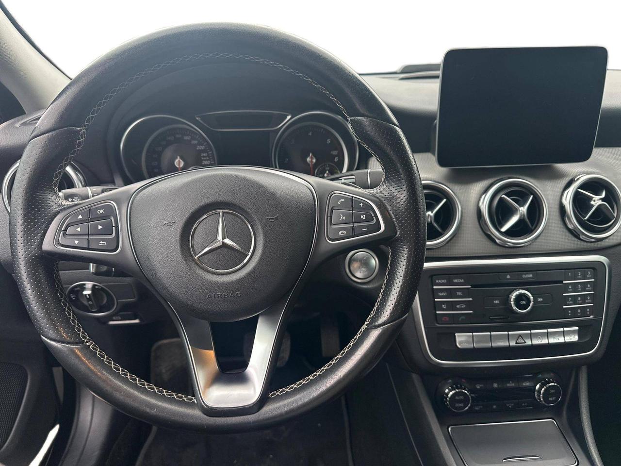 Mercedes GLA 200 d Sport 4matic