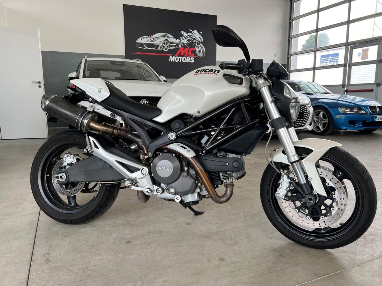 Ducati Monster 696 (impeccabile)