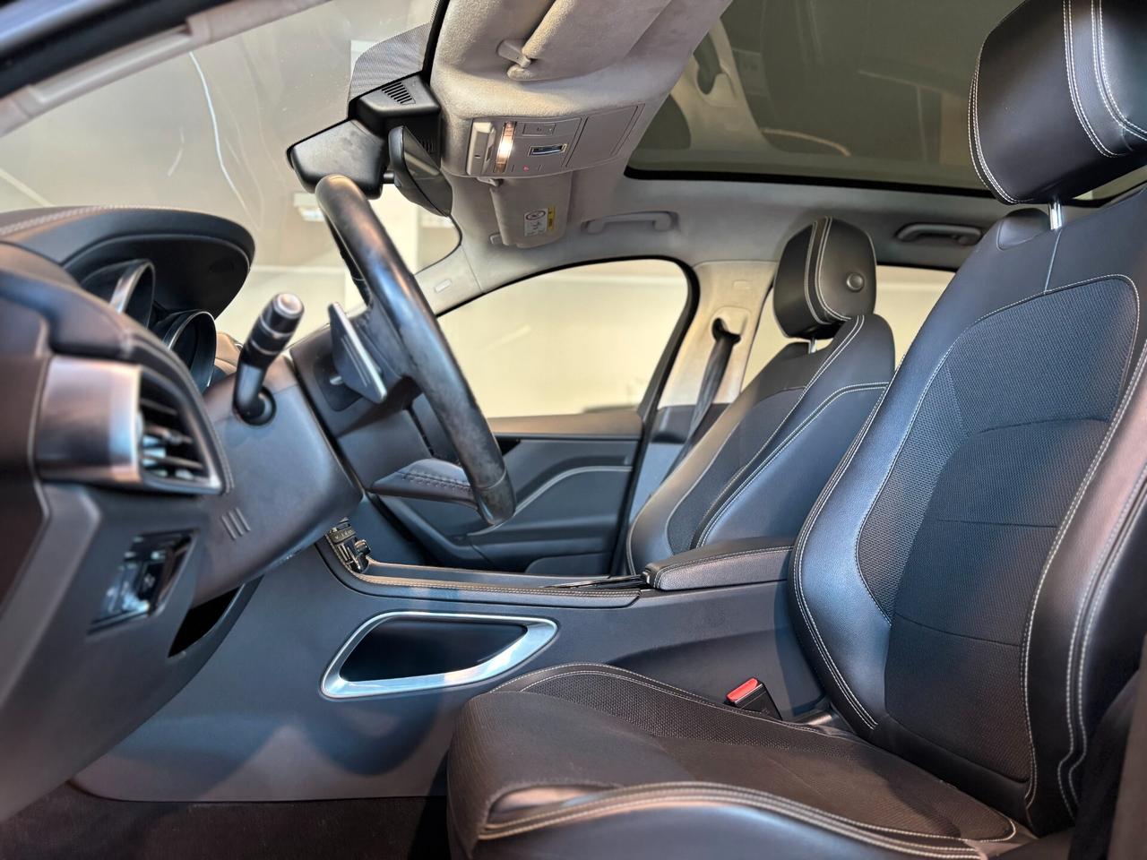 Jaguar F-Pace 2.0d i4 R-Sport 180cv *TAGLIANDI CERTIFICATI *