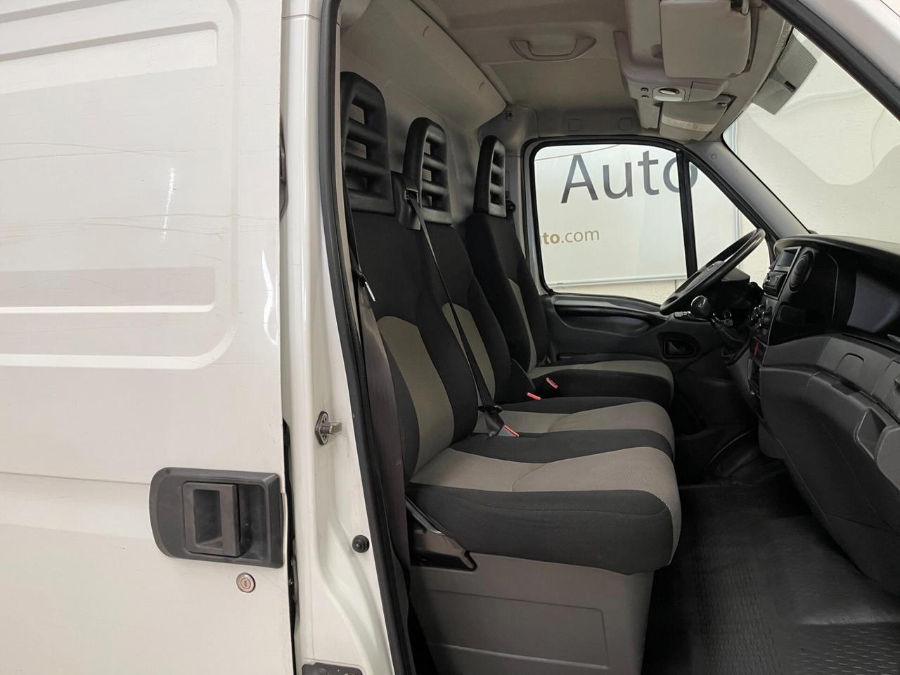Iveco Daily 29L11 3 posti-Ok Neopatentati_LEGGI SOTTO